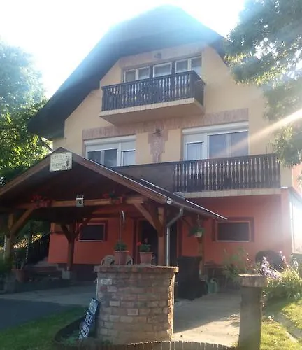 Orszag Apartmanhaz